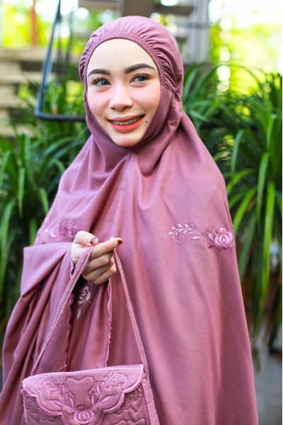 Telekung Travel Sulam Lavender